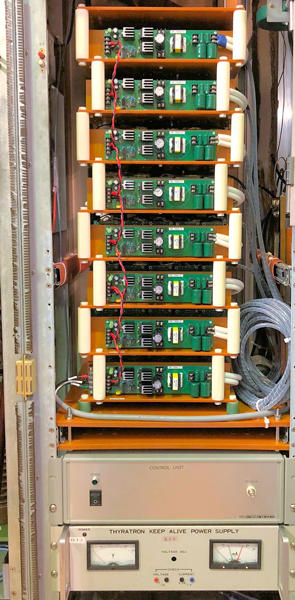 高電圧大電流半導体スイッチ（イグナイトロン代替）25kV,120kA